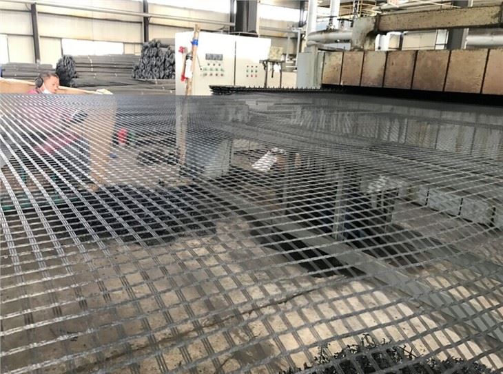 Polyester Geogrid For Retaining Wall